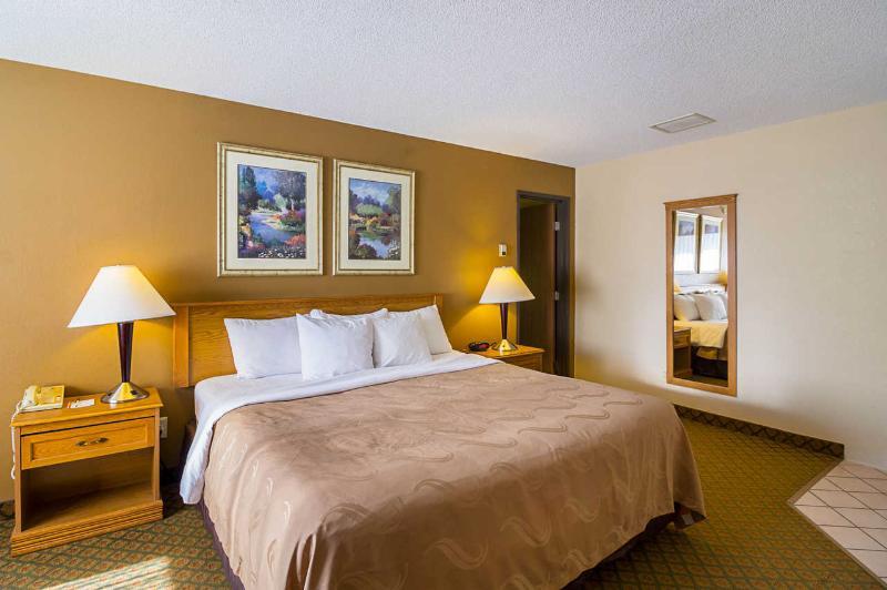 Quality Inn Thief River Falls Extérieur photo